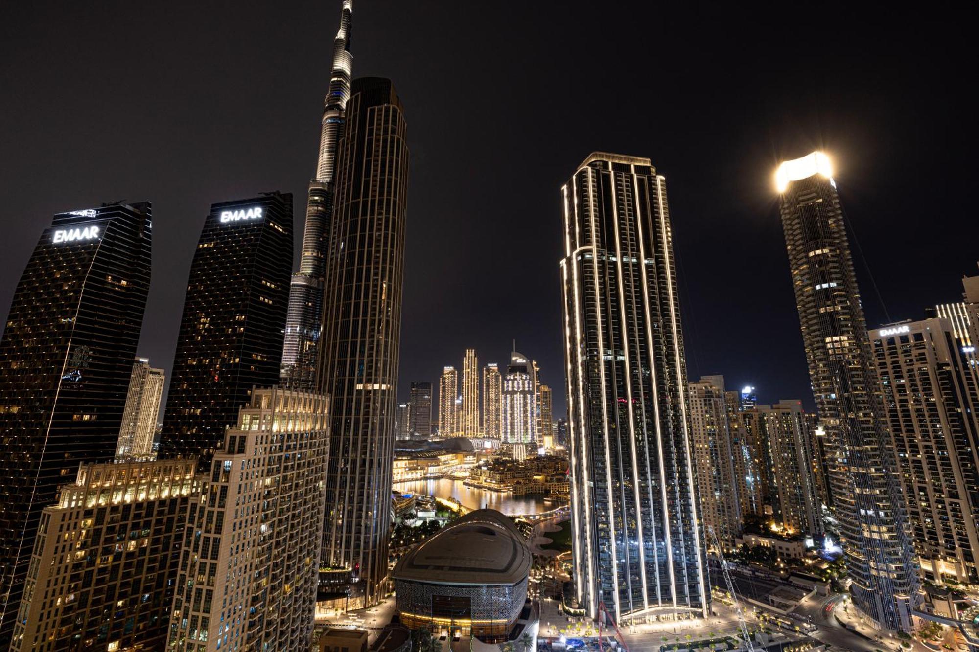 Luxury 4br Burj Khalifa & Fountain Views