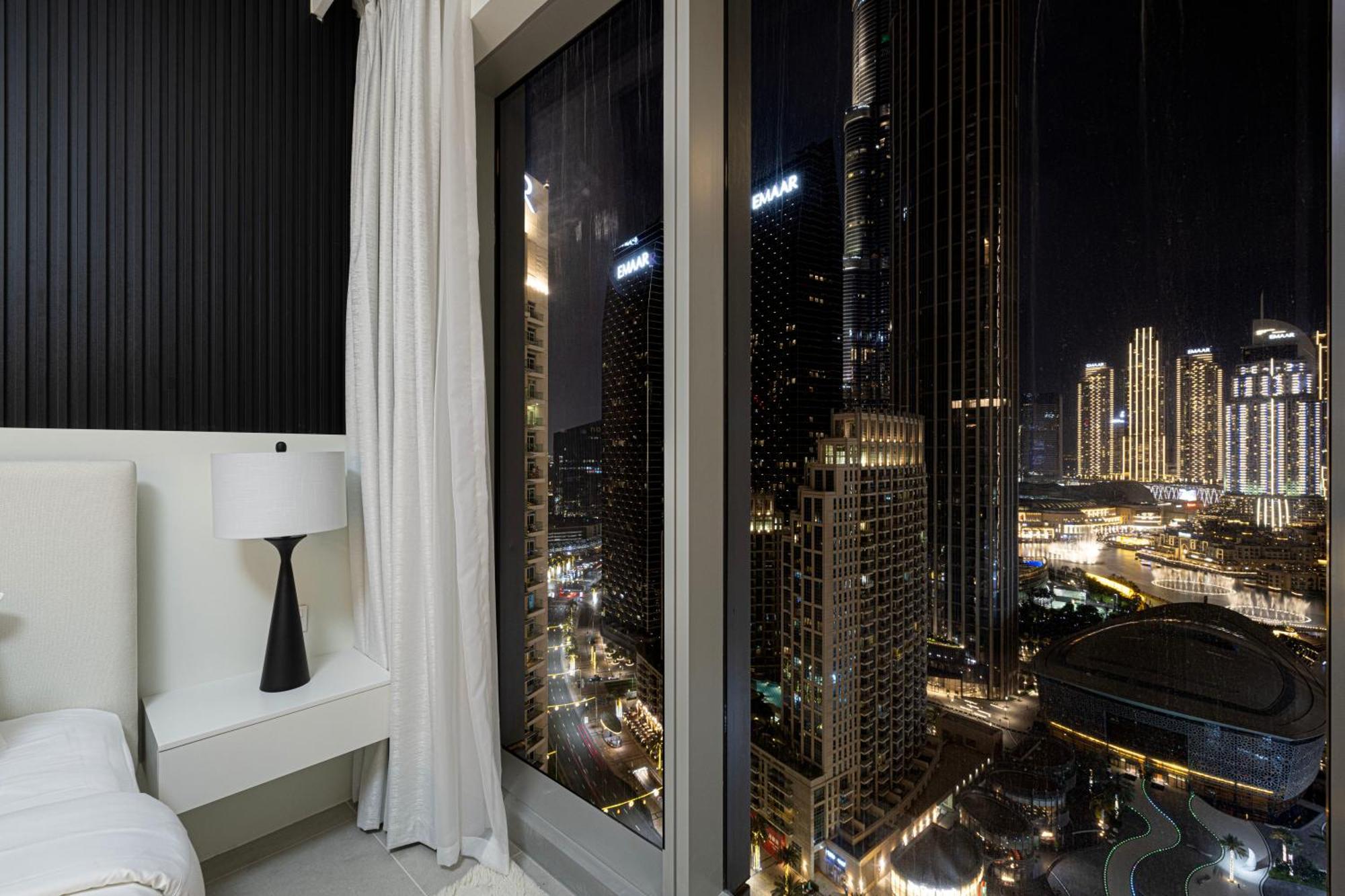 Luxury 4br Burj Khalifa & Fountain Views